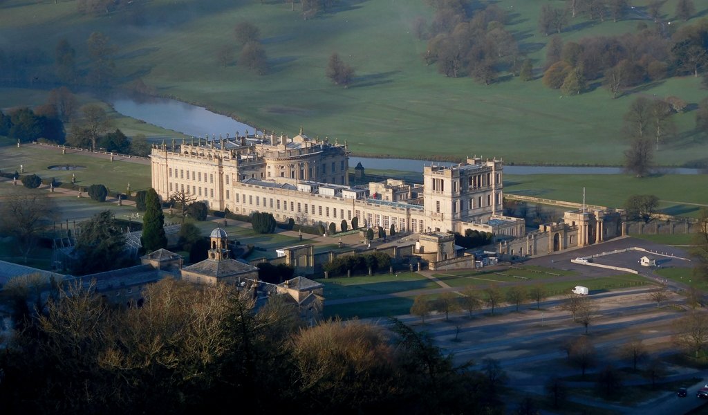 Chatsworth House courtesy of Helena Dolby
