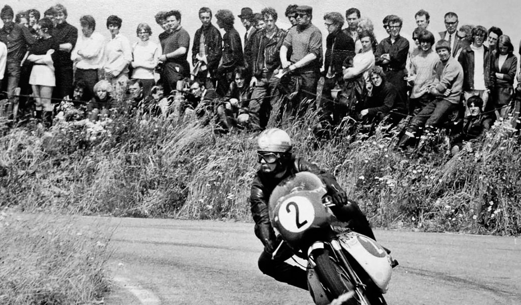 Darley Moor circuit was packing ’em in by 1968!