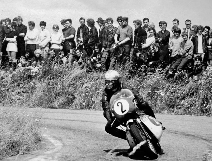 Darley Moor circuit was packing ’em in by 1968!