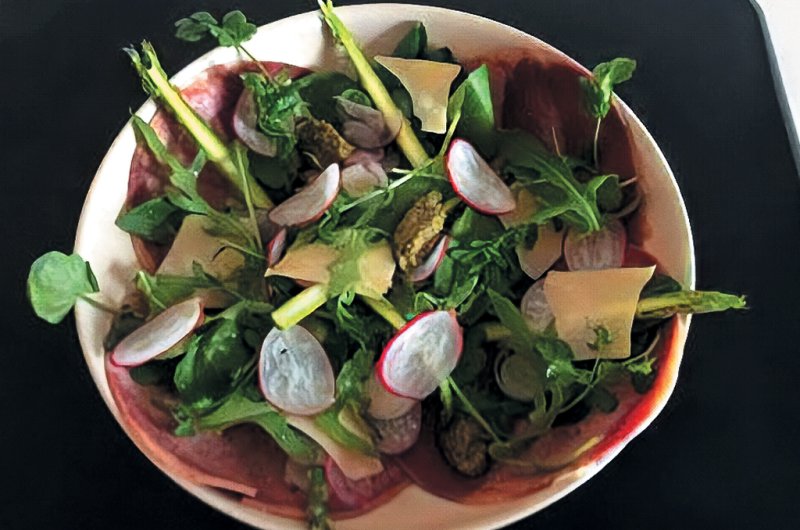 Salad of beef tongue, green vegetables, wild garlic vinaigrette