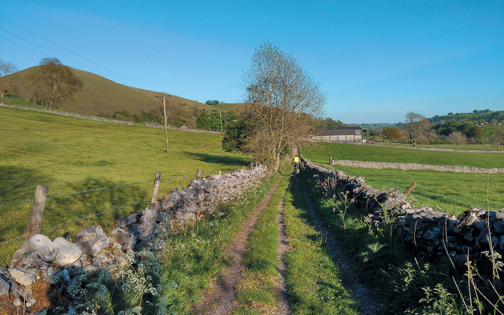Left: The gated farm tracks heading towards Aldery Cliff (point 11).
