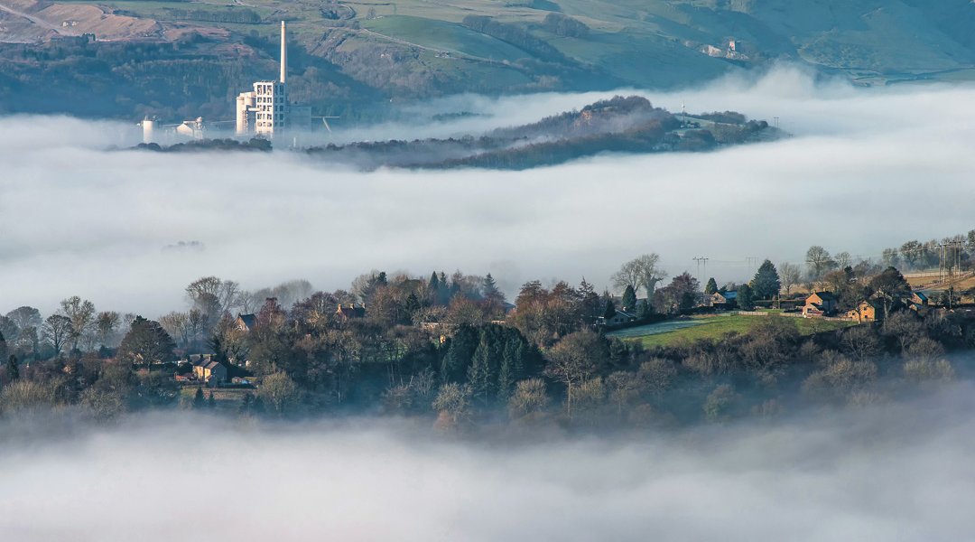 A cloud inversion in the Hope Valley.