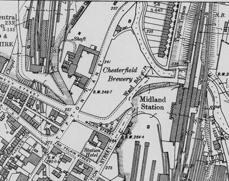 Chesterfield Midland Station is to the right on this late 1898 map extract – this station still serves the town. The Great Central Railway’s Chesterfield Central Station is to the left. The two parallel dotted lines running from that station are the line of Chesterfield tunnel. Both stations, especially the Midland, once had extensive goods facilities including warehouses. Chesterfield Brewery was latterly the site of the Trebor factory, which was demolished and is now the site of the Chesterfield Waterside regeneration scheme.