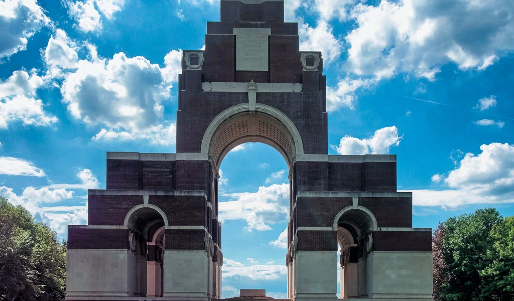 The Thiepval Memorial in France. Picture by Rolf Kranz, courtesy of Wikimedia Commons.