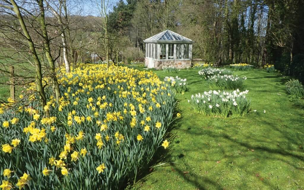 Chevin Brae. Bottom right: Edge Road