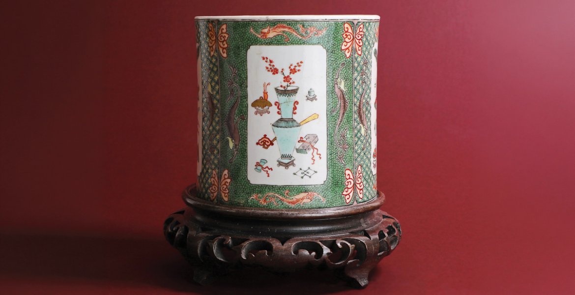 A Chinese famille verte brush pot, 12 cms high, made £700 in the recent auction.