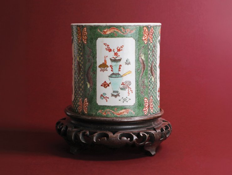 A Chinese famille verte brush pot, 12 cms high, made £700 in the recent auction.