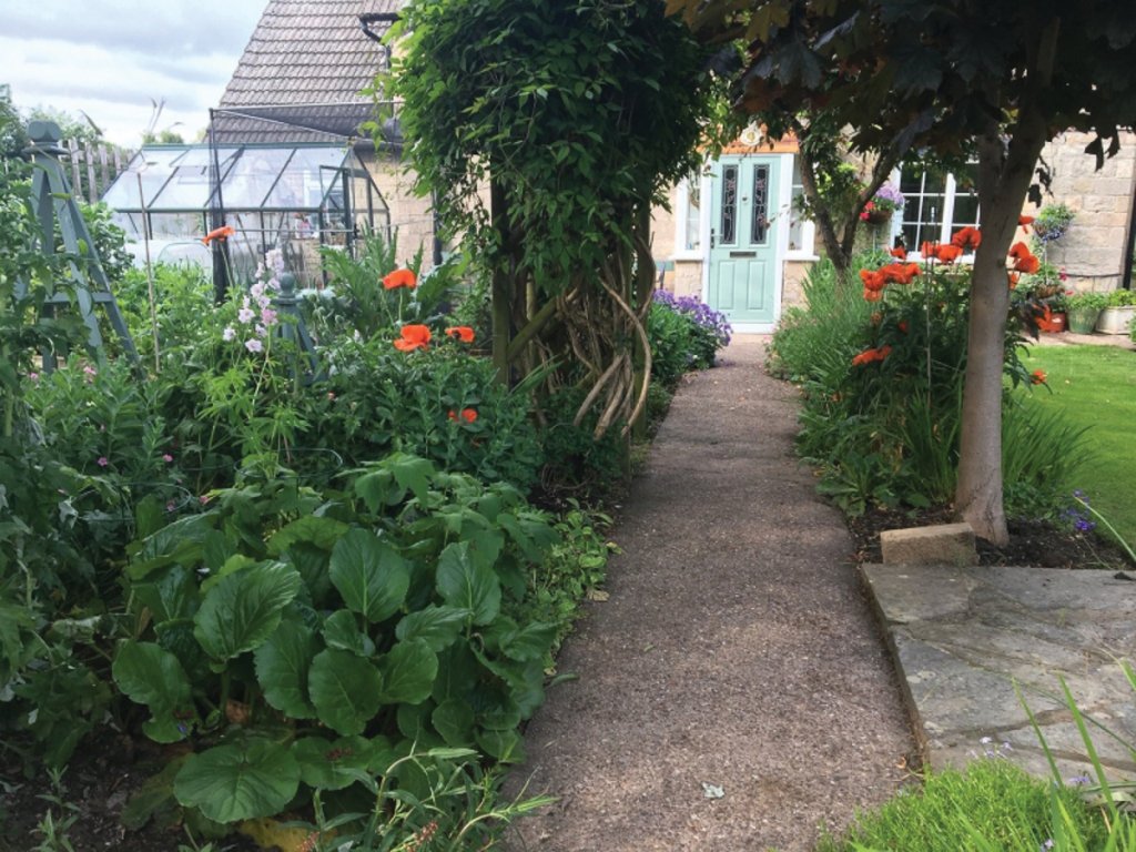 Pear Tree Cottage in Elmton