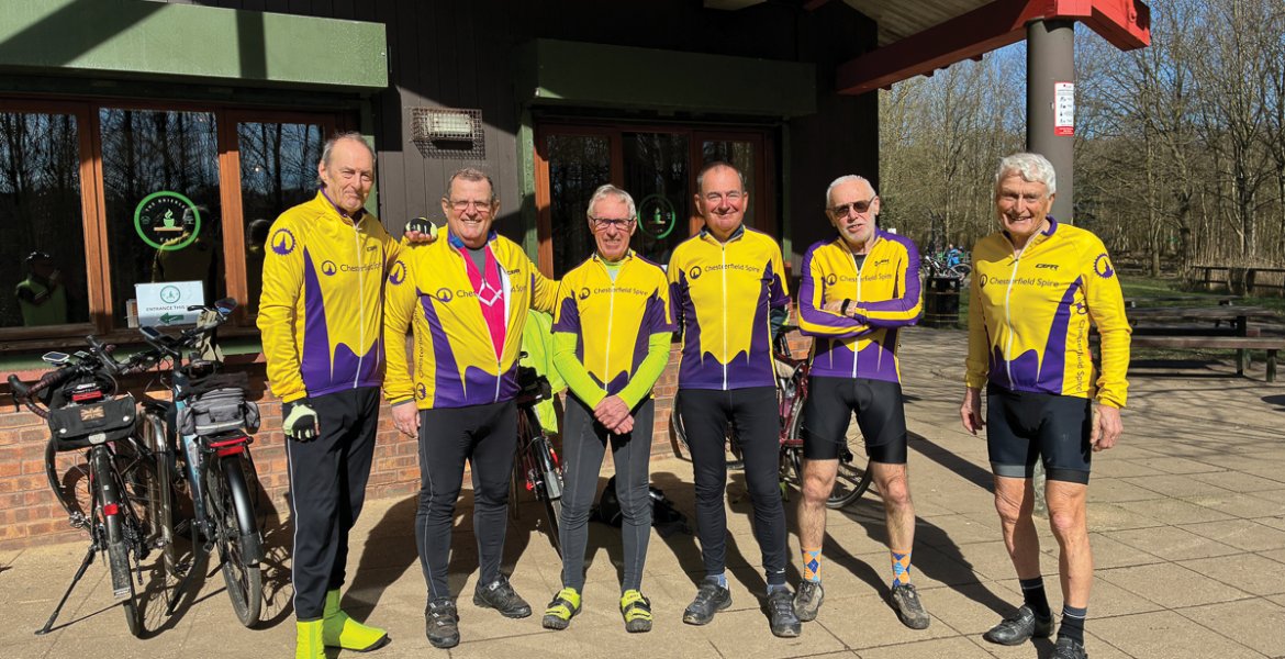 Club members in their well-known yellow and purple jerseys